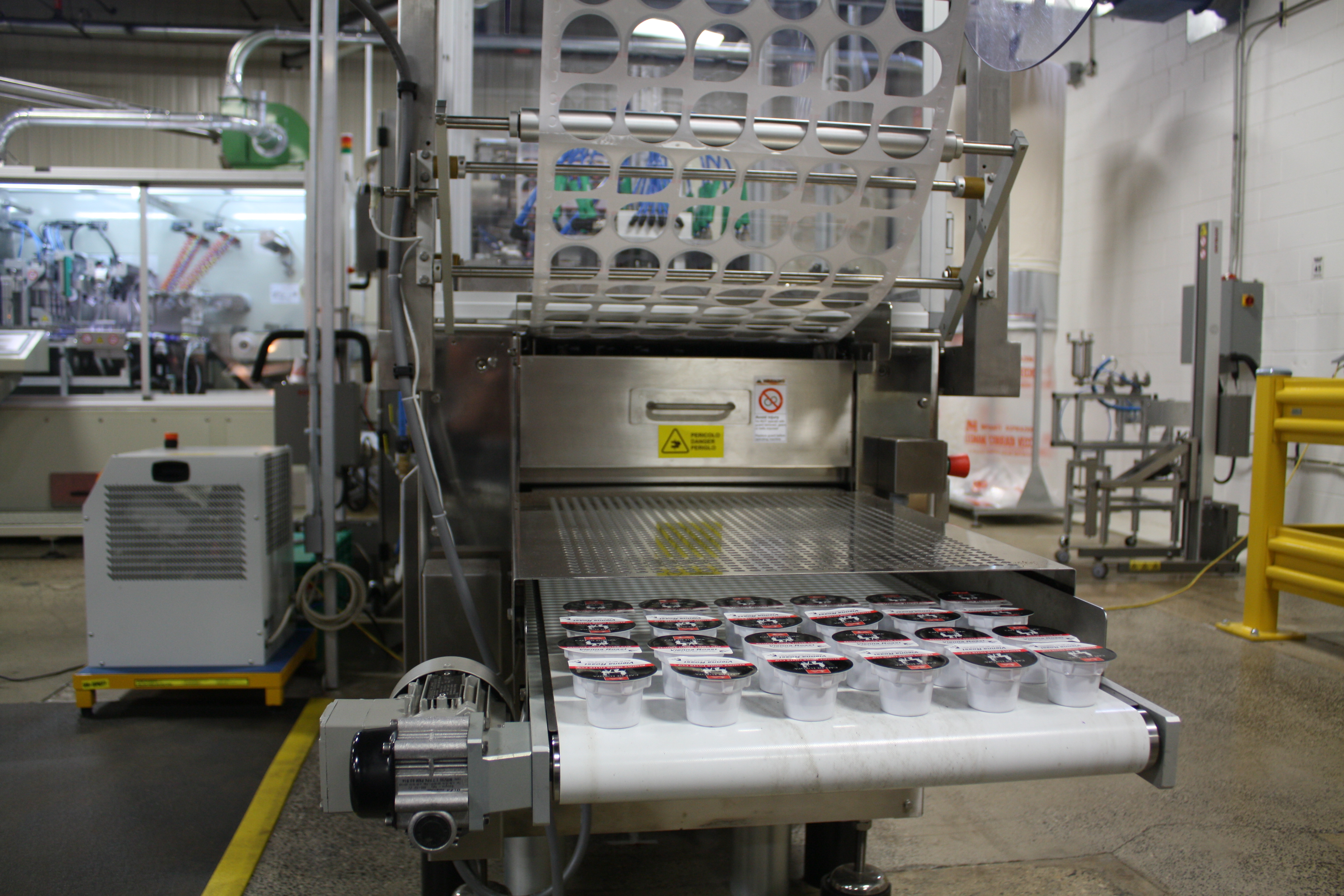 Melitta ribbon cutting 1